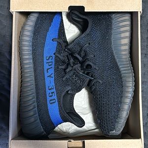 Lightly Worn Yeezy 350 Boost - Blue / Black | M: 7.5